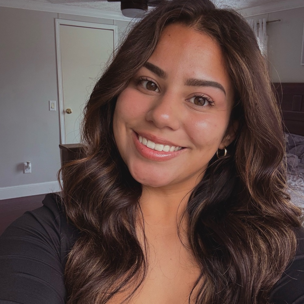 Meet your Posher, Emily